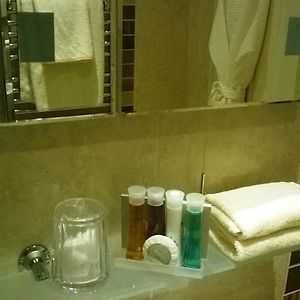 Twin Room Private External Bathroom